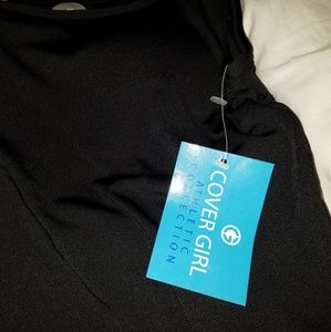 Cover girl athletics collection top